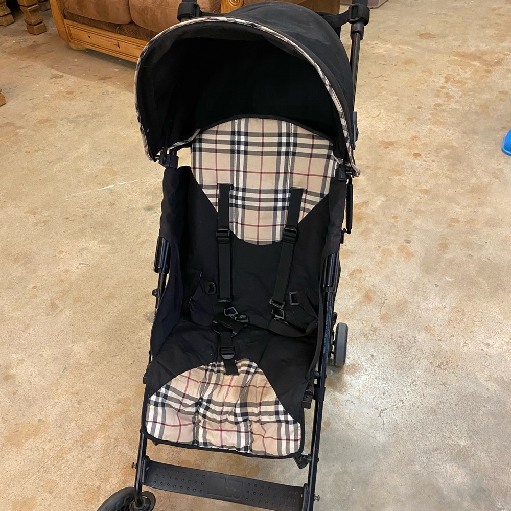 Rare Hard to Find Burberry Maclaren Stroller